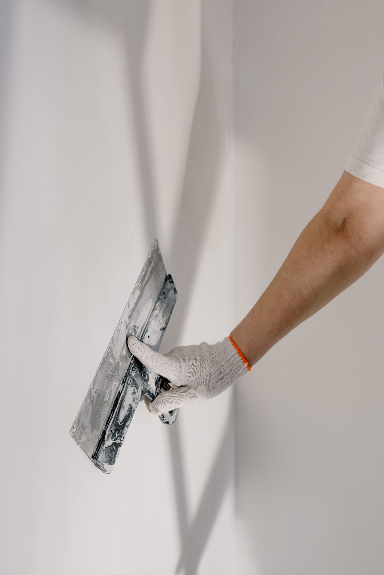Smoothing drywall